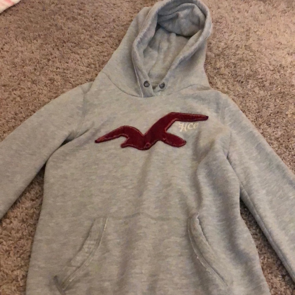 Hollister- Gray Sweatshirt